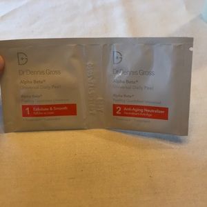 Dr. Dennis Gross Universal daily peel pads!